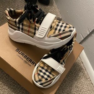Burberry Shoes